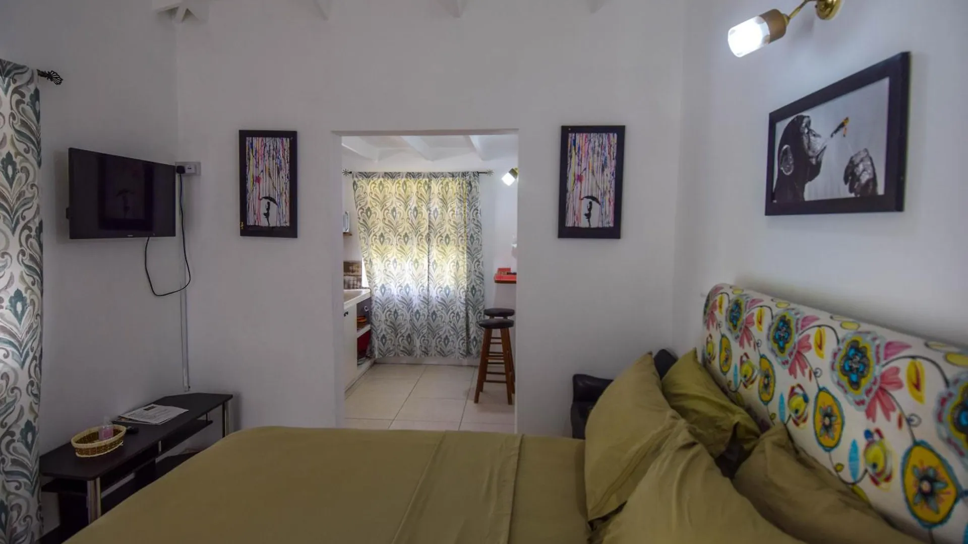 Frenz Hotel Soufriere Guest house